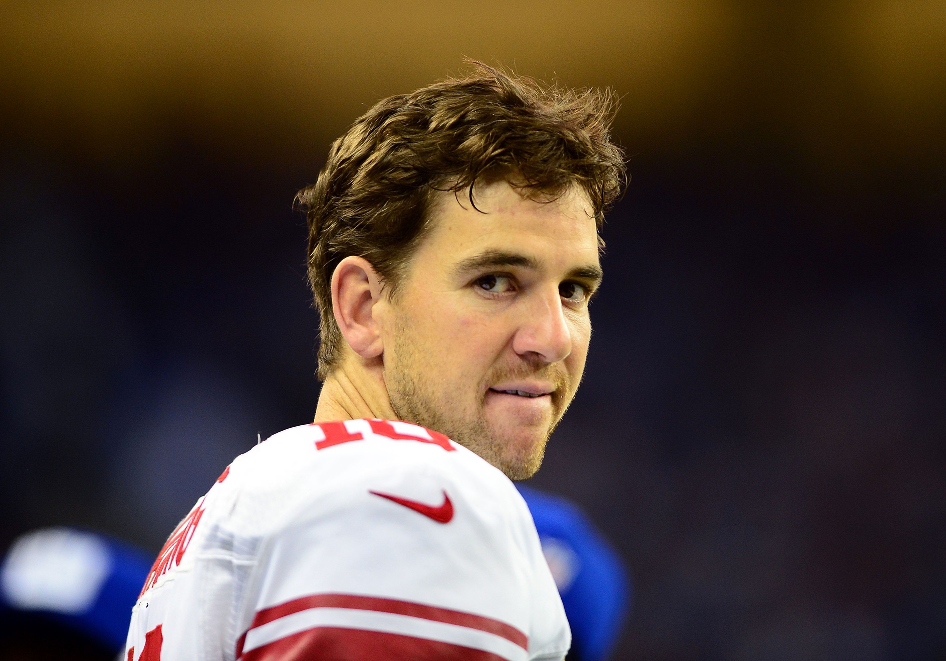 Eli Manning Sucked At Football, Now Tries Singing1903 x 1329