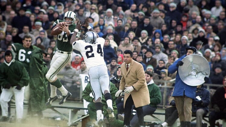Oakland Raiders v New York Jets