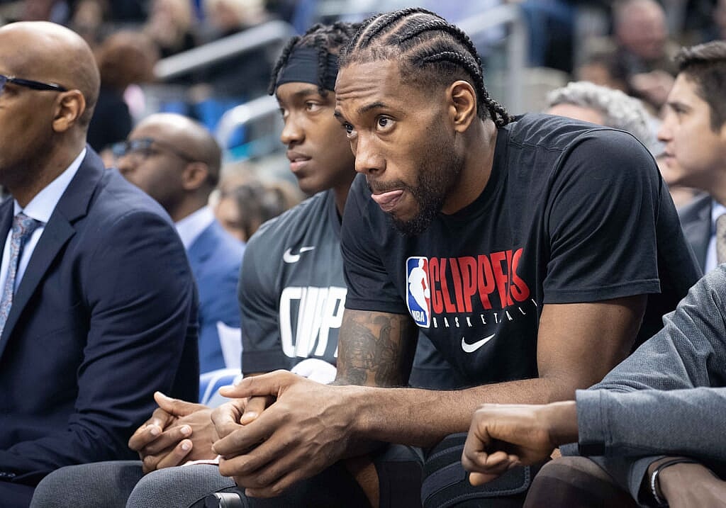 Kawhi Leonard injury update
