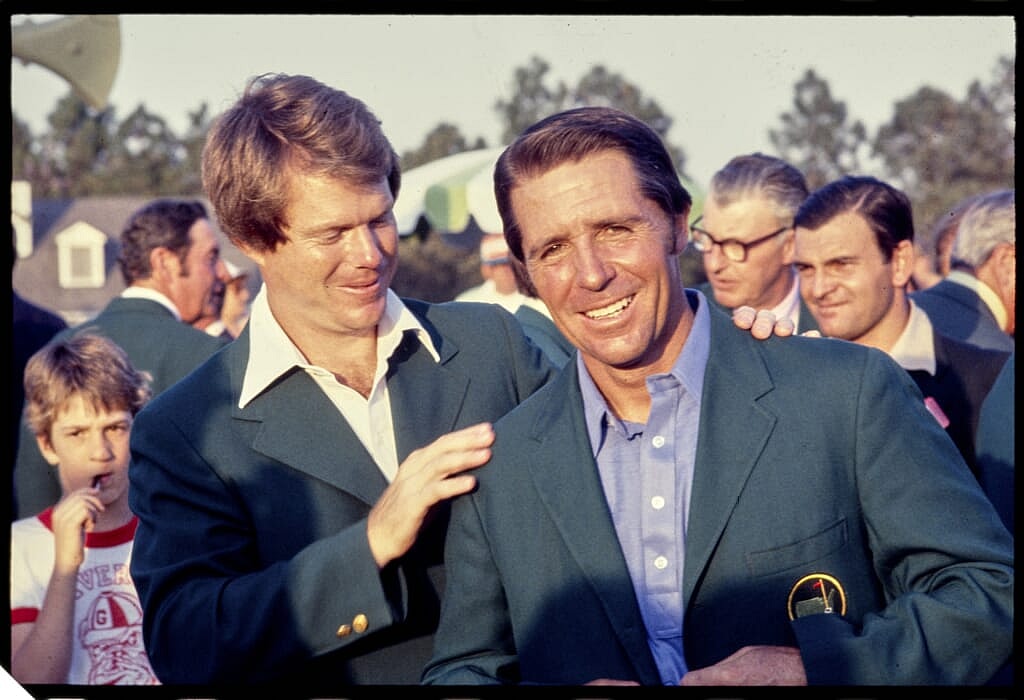 T4. Gary Player and Ben Hogan, 9 major wins