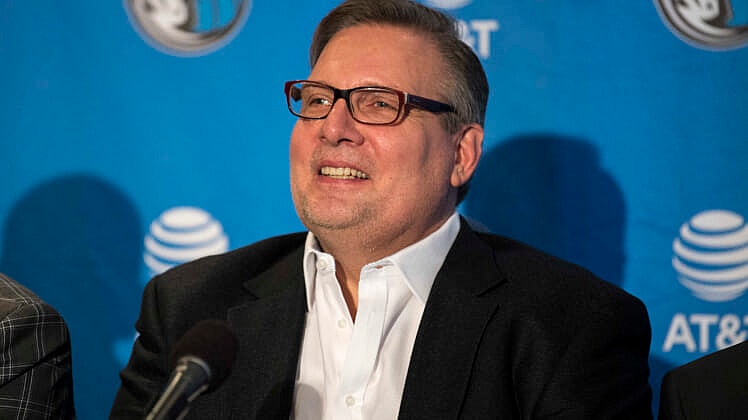 rick carlisle and donnie nelson are close friends.