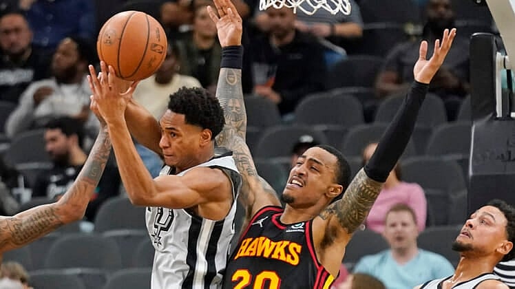 NBA: Atlanta Hawks at San Antonio Spurs