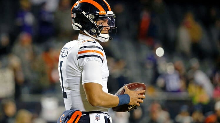 justin fields trade scenarios