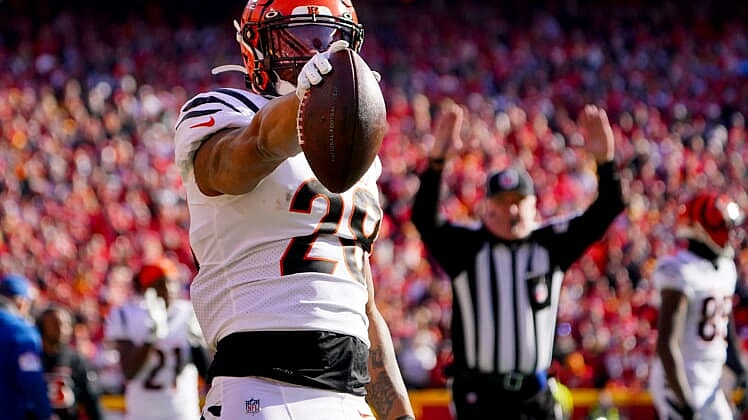 super bowl lvi prop best: joe mixon