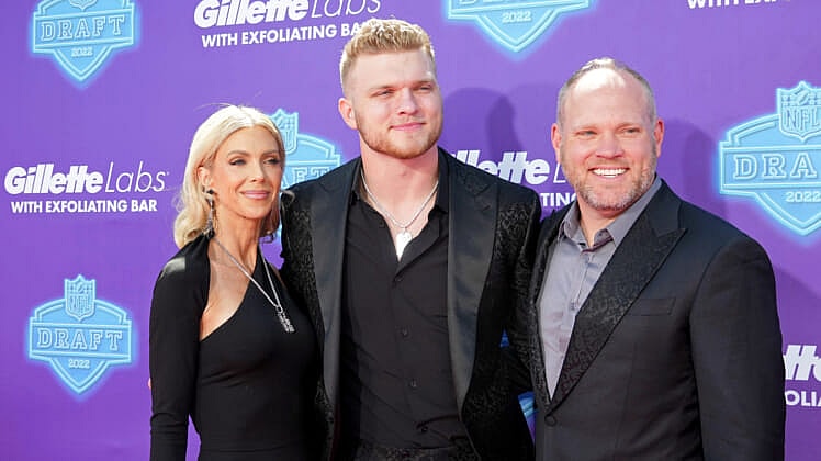 NFL: NFL Draft-Red Carpet Arrivals