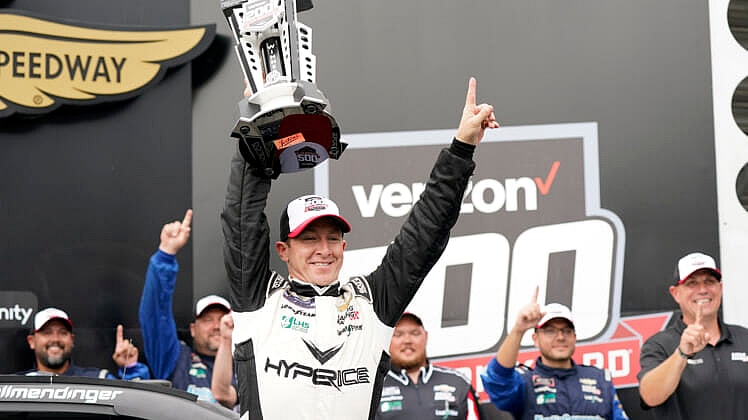 NASCAR: Verizon 200 at the Brickyard