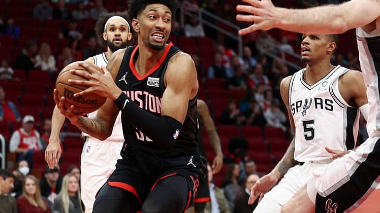 christian wood trade to the san antonio spurs