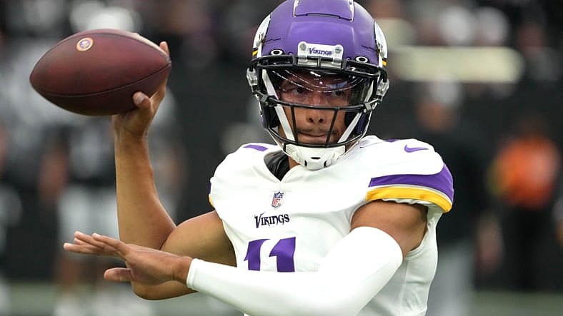 NFL: Minnesota Vikings at Las Vegas Raiders