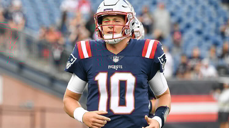 NFL: New York Giants at New England Patriots