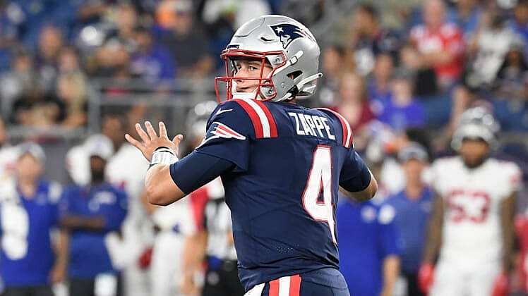 NFL: New York Giants at New England Patriots