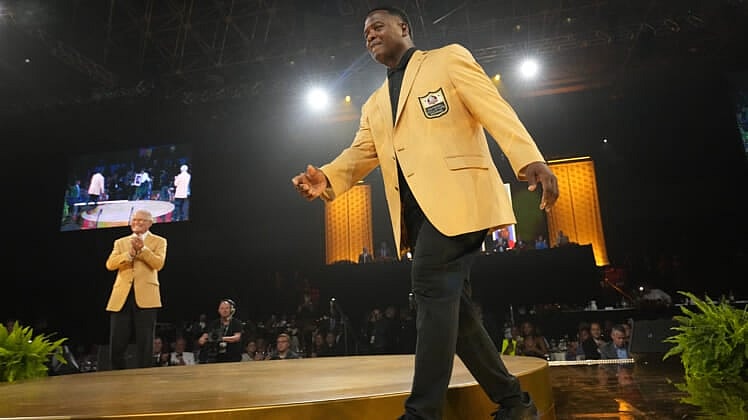 NFL: Pro Football Hall of Fame-Enshrinees Gold Jacket Dinner