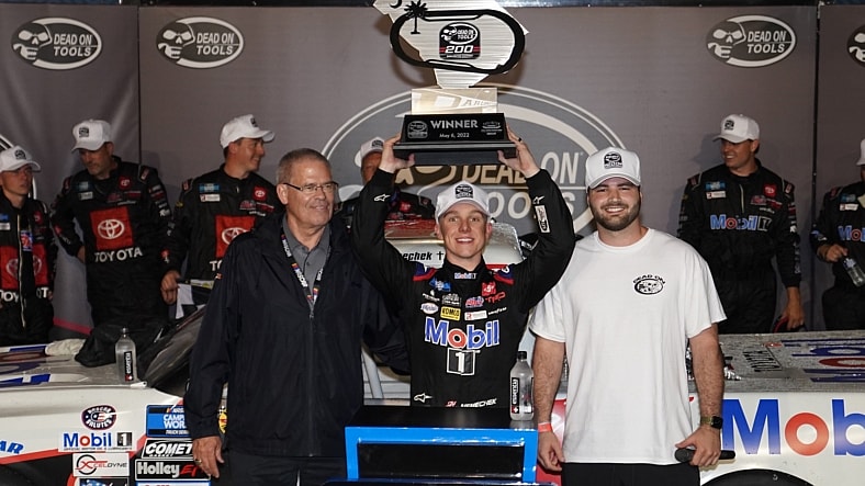 NASCAR: Truck Series Dead On Tools 200