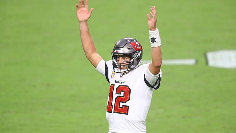 tom brady, las vegas raiders