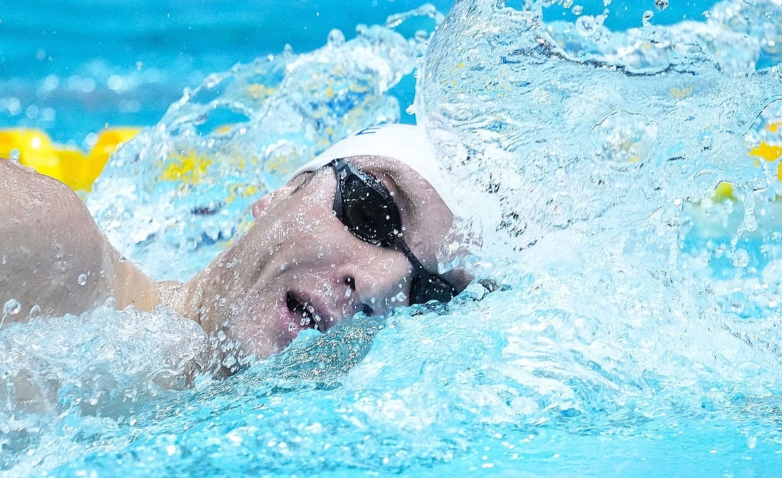 Nov 4, 2022; Indianapolis, IN, USA; United States Bobby Finke competes in the 1,500 meter freestyle swim during the FINA Swimming World Cup finals on Friday, Nov 4, 2022; Indianapolis, IN, USA;  at Indiana University Natatorium. Mandatory Credit: Grace Hollars-USA TODAY Sports