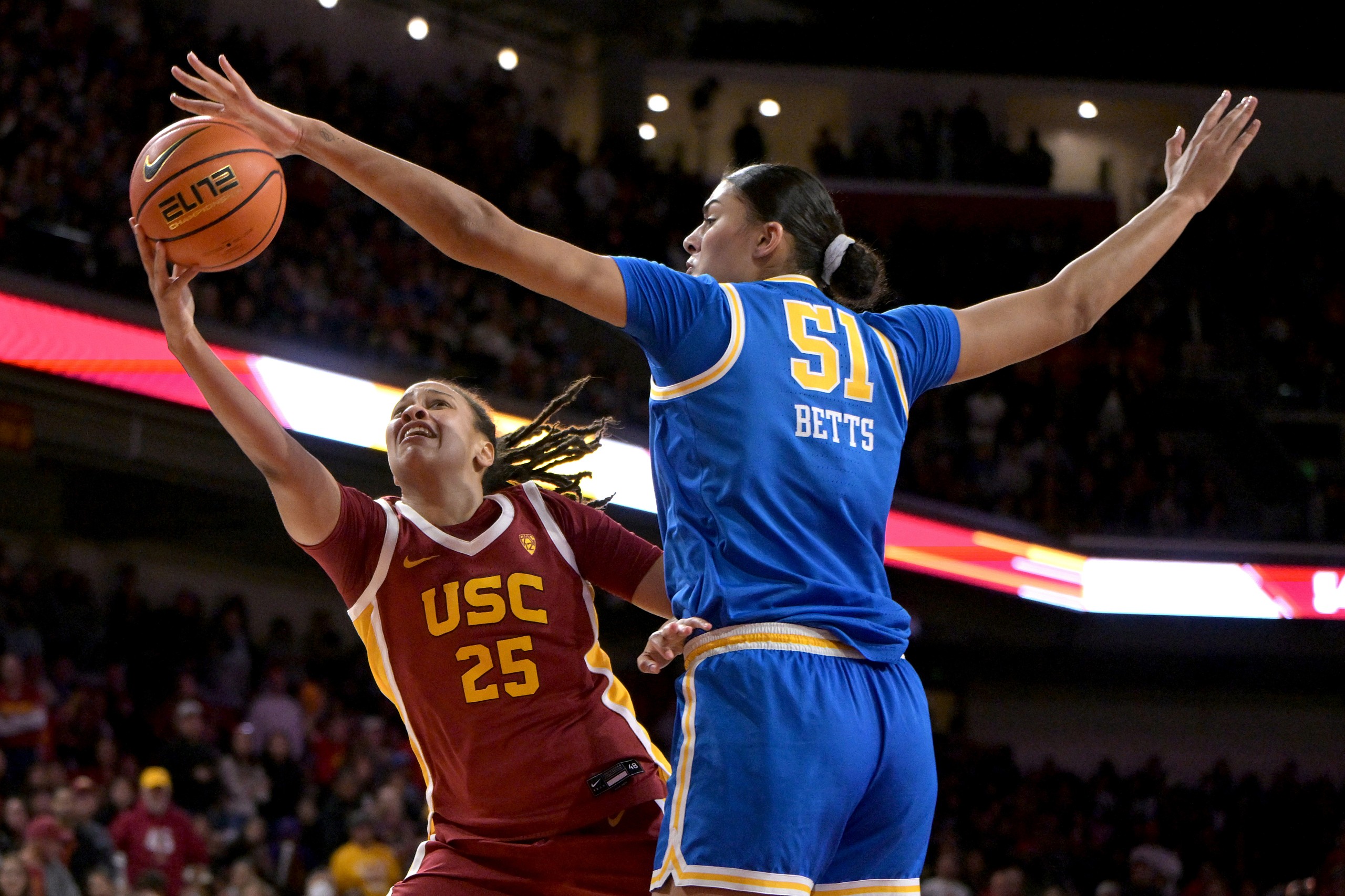 Best women’s college basketball players, Lauren Betts