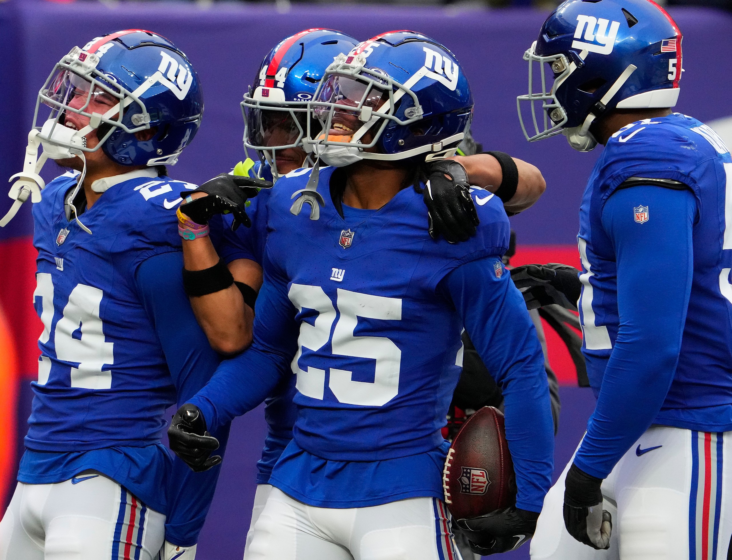 NFL: New England Patriots at New York Giants