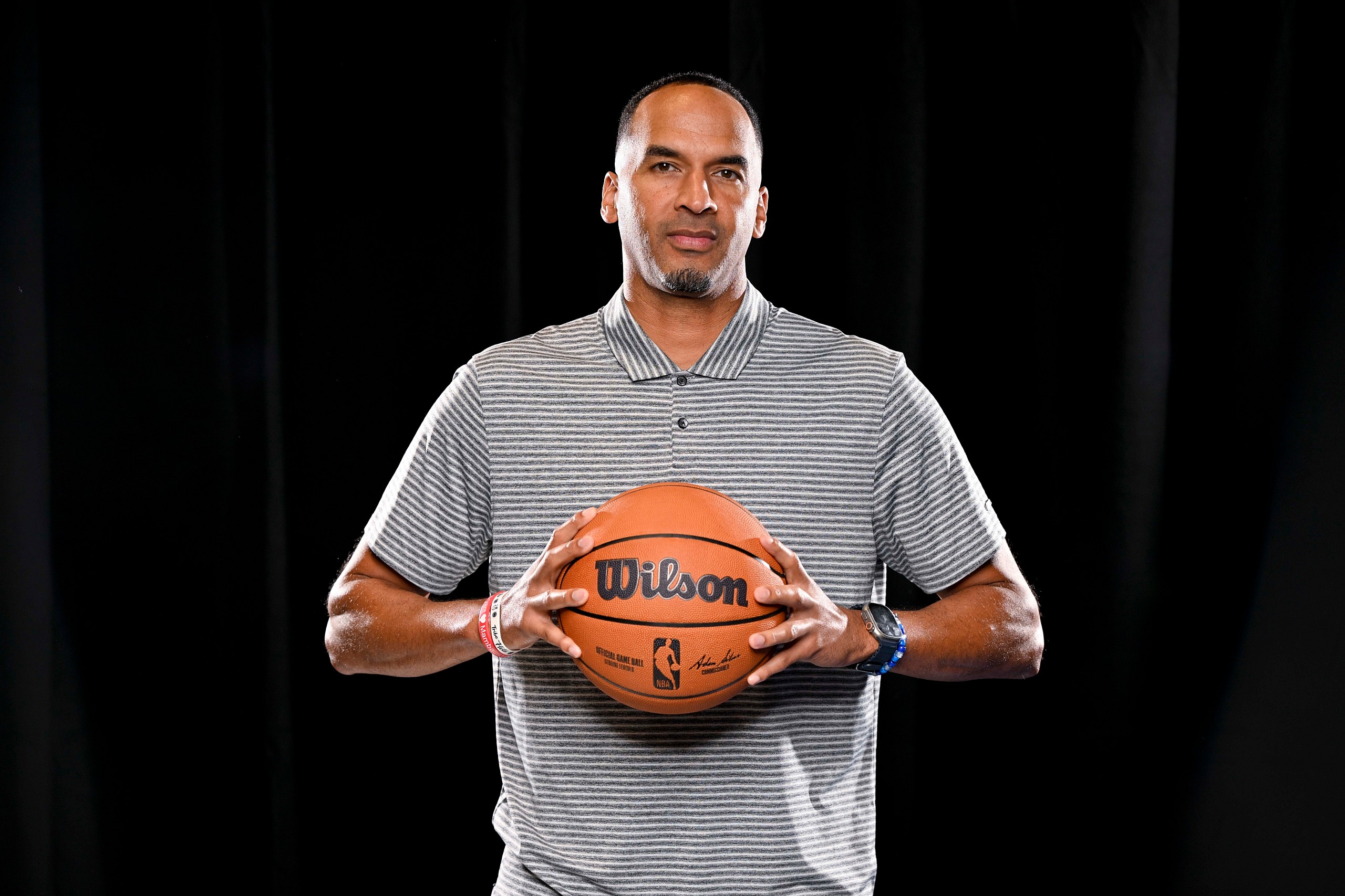 Luka Doncic, Los Angeles Lakers, Dallas Mavericks, Anthony DavisNBA: Paris Games 2025-San Antonio Spurs vs Indiana Pacers