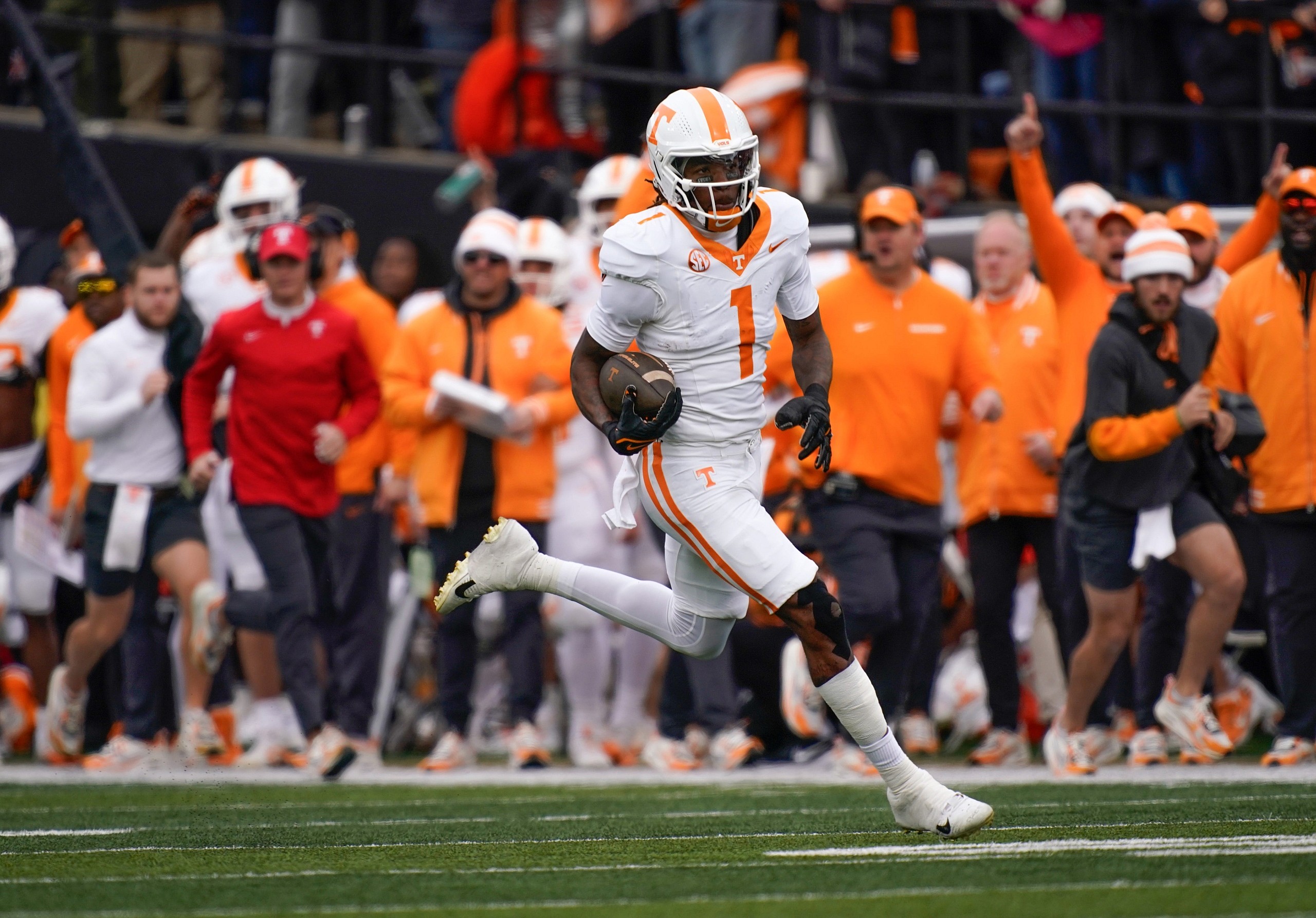 Dallas Cowboys mock draft 2025