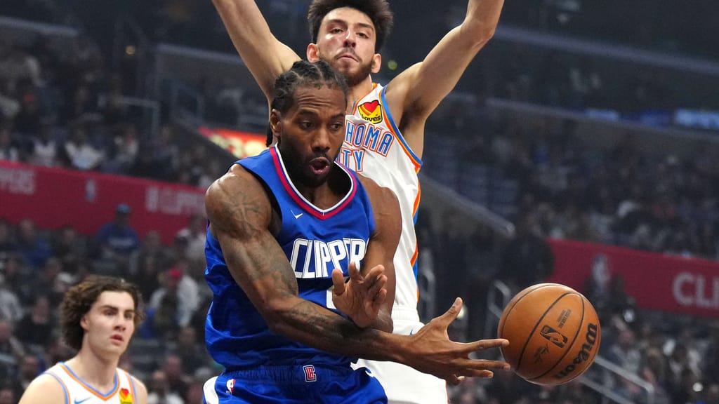 biggest hands in the nba