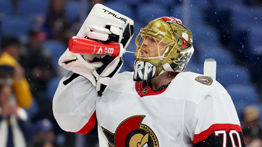 NHL: Ottawa Senators at Buffalo Sabres