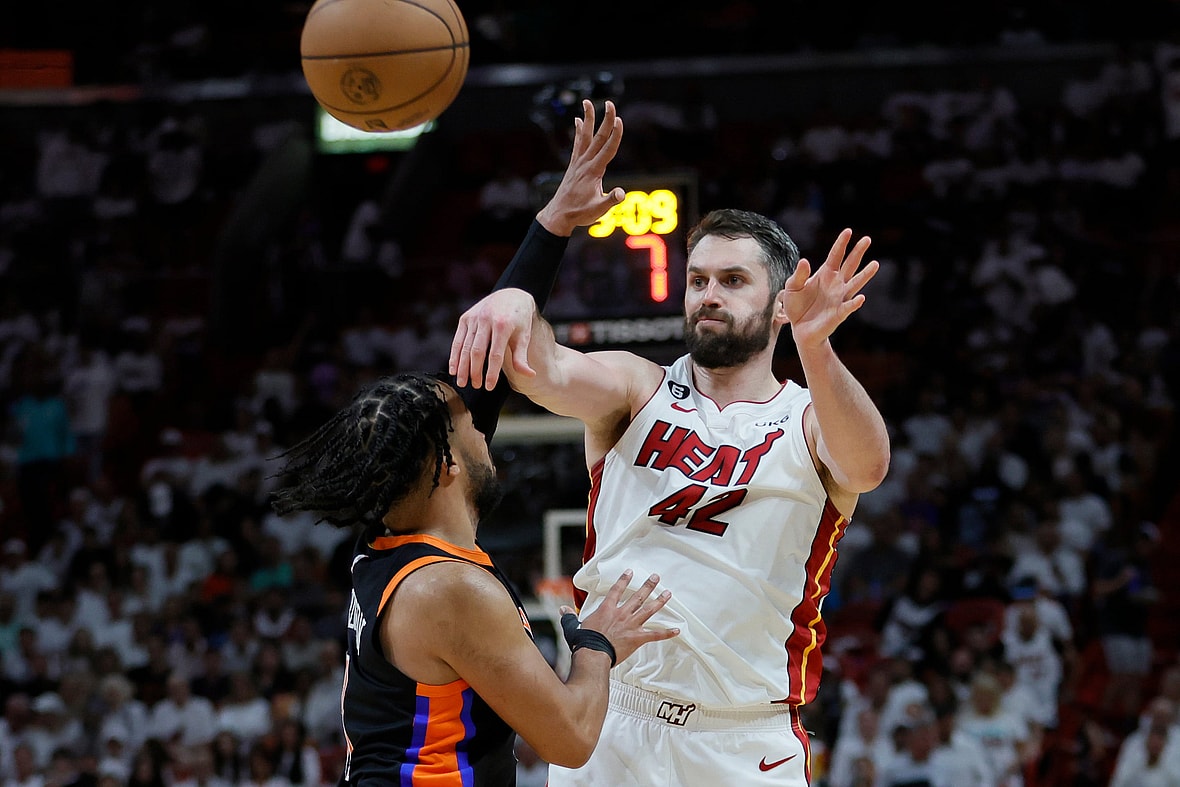 NBA: Playoffs-New York Knicks at Miami Heat