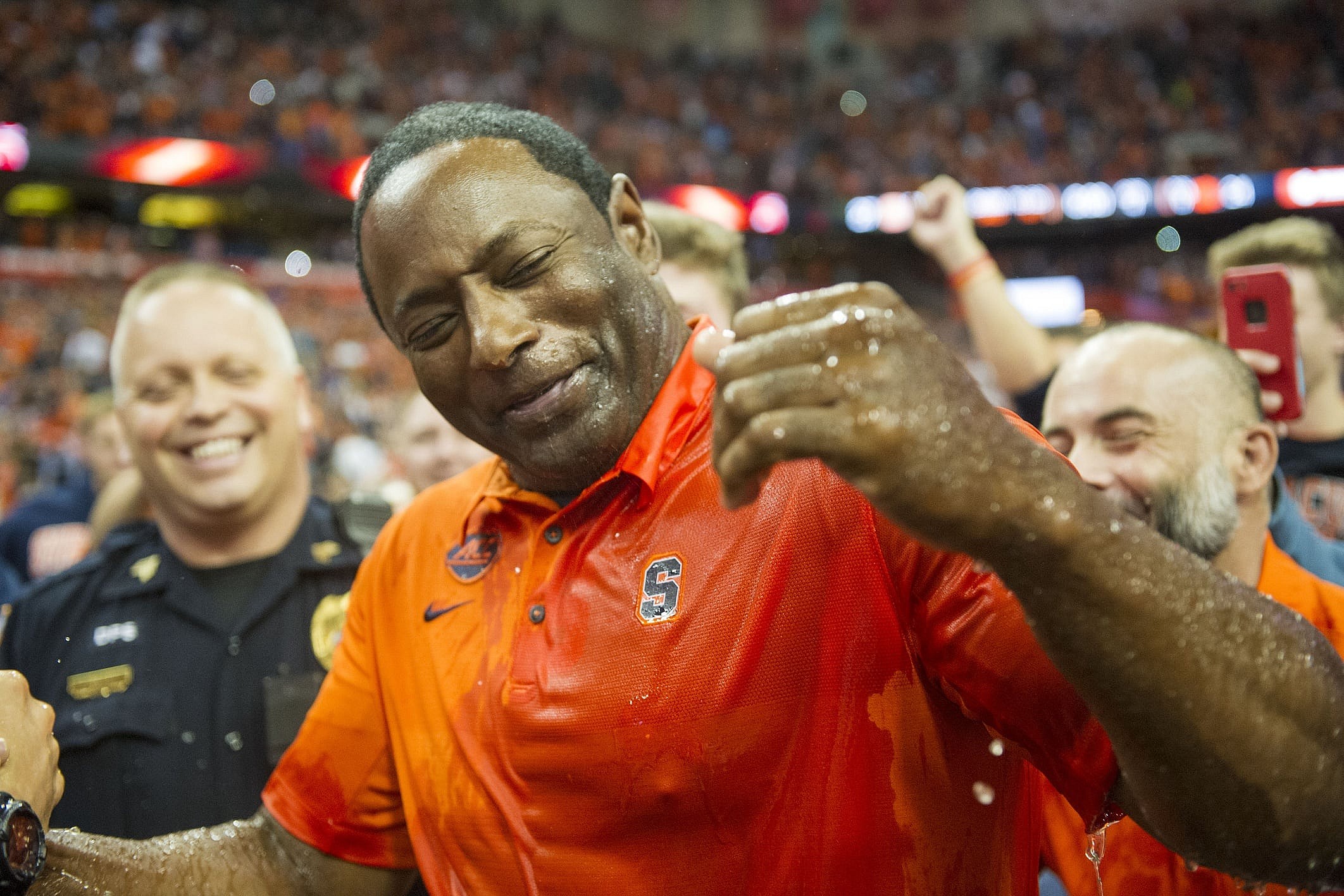 Syracuse head coach Dino Babers