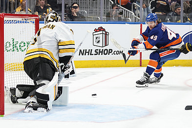 NHL: Boston Bruins at New York Islanders