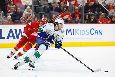 NHL: Vancouver Canucks at Detroit Red Wings
