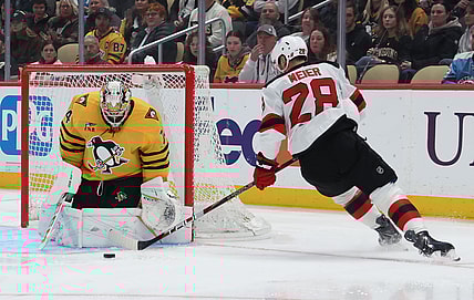 NHL: New Jersey Devils at Pittsburgh Penguins