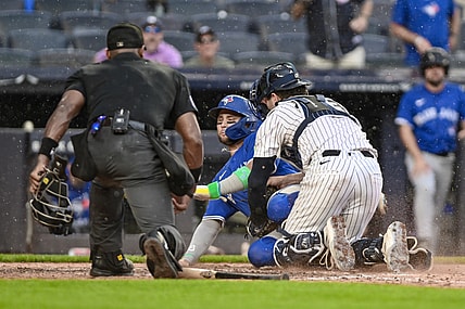 MLB: Bo Bichette, Toronto Blue Jays, injured in collision at the plate vs. New York Yankees