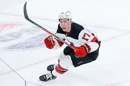 NHL: New Jersey Devils at Chicago Blackhawks