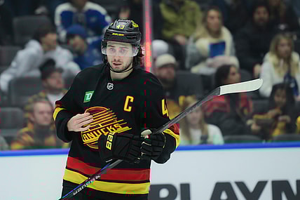 NHL: Calgary Flames at Vancouver Canucks