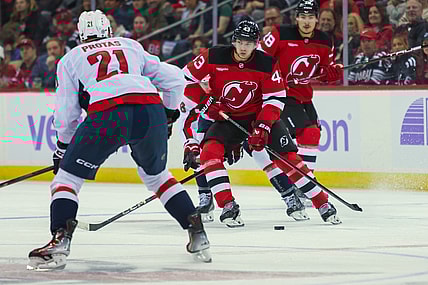 NHL: Washington Capitals at New Jersey Devils