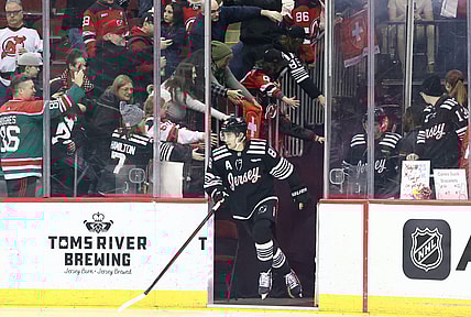 NHL: Carolina Hurricanes at New Jersey Devils