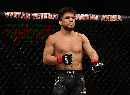 henry cejudo, max holloway