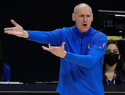 Rick Carlisle resigns