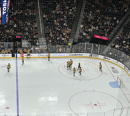 Vegas Golden Knights goaltender Carter Hart exits game vs Columbus Blue Jackets with an apparent lower-body injury 1/8/2025