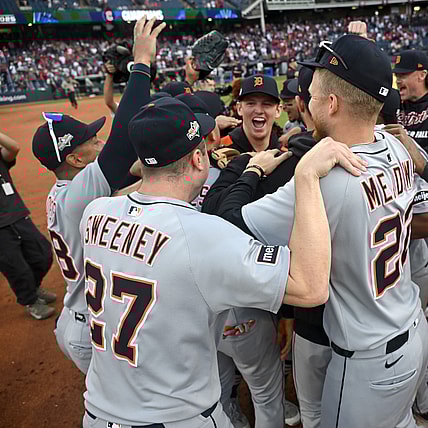 MLB: Wildcard-Detroit Tigers at Cleveland Guardians