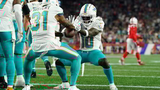 NFL: Miami Dolphins at New England Patriots