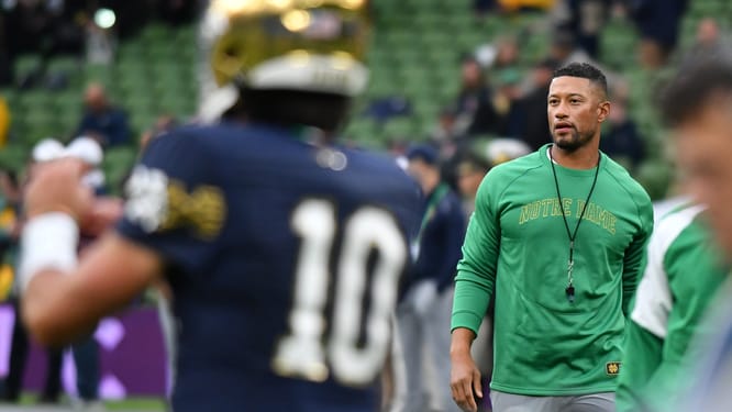 NCAA Football: Navy at Notre Dame