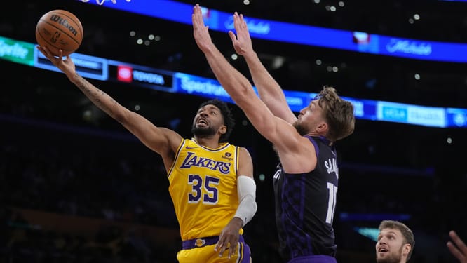 NBA: Sacramento Kings at Los Angeles Lakers