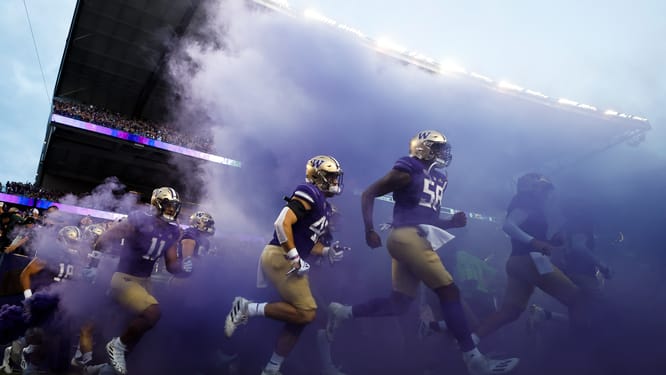 NCAA Football: Kent State at Washington