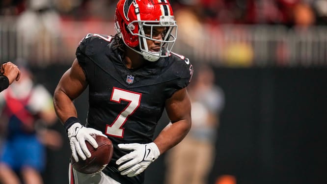 NFL: New Orleans Saints at Atlanta Falcons