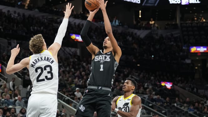 NBA: Utah Jazz at San Antonio Spurs