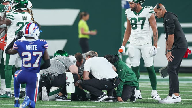 NFL quarterback injuries Aaron Rodgers