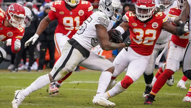NFL: Las Vegas Raiders at Kansas City Chiefs