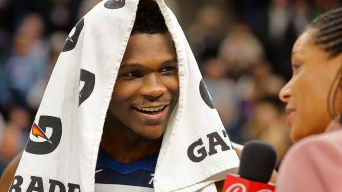 NBA: Los Angeles Clippers at Minnesota Timberwolves