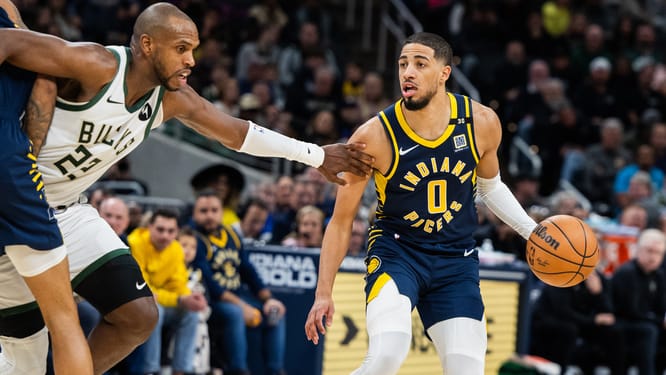 NBA: Milwaukee Bucks at Indiana Pacers