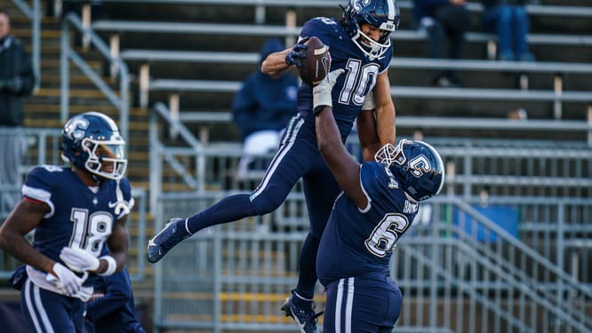 NCAA Football: Sacred Heart at Connecticut