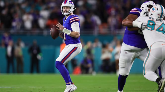 NFL: Buffalo Bills at Miami Dolphins